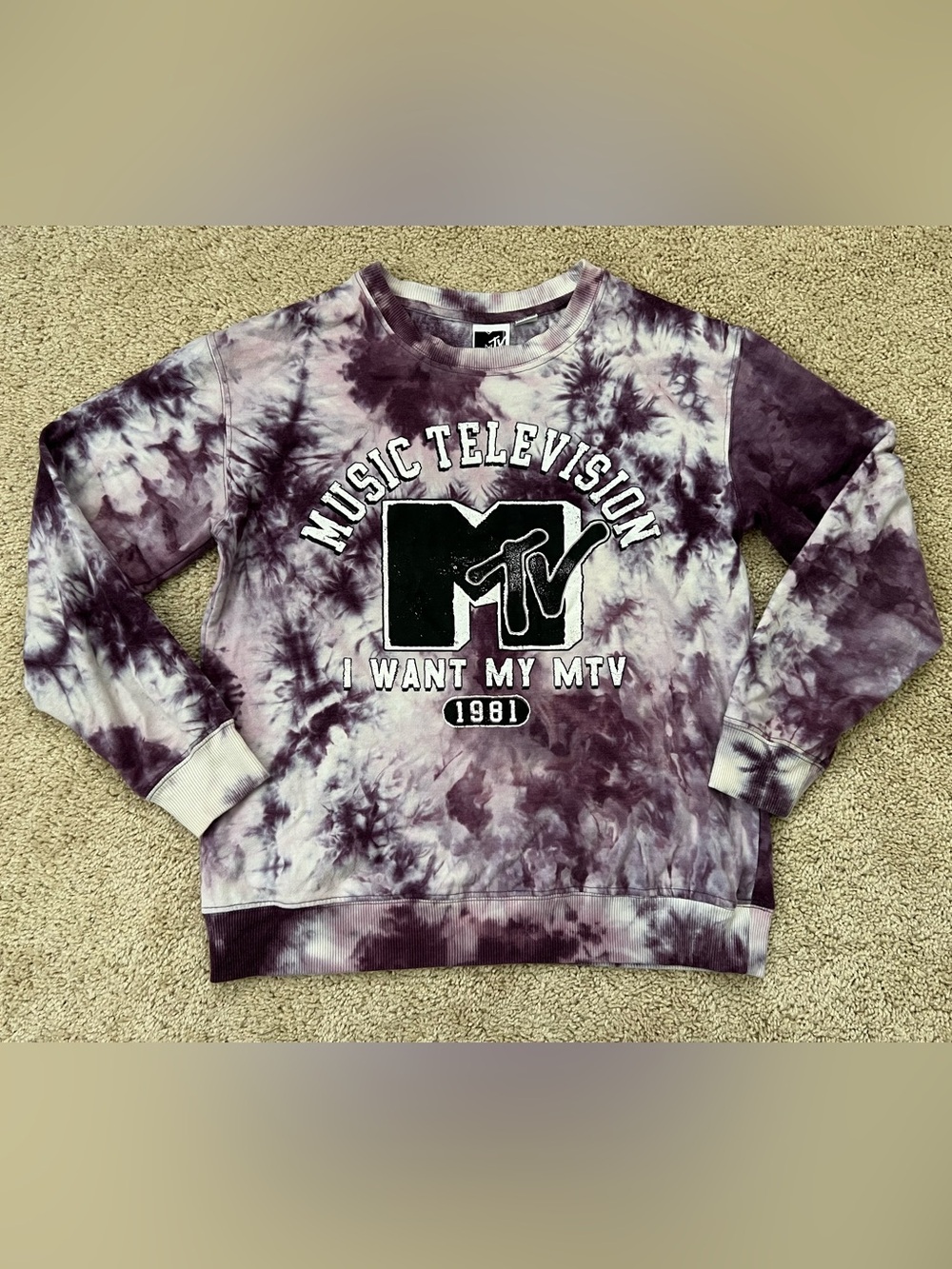 MTV Purple Tie Dye Size Small Crew Neck Sweatshirt Logo Y2K